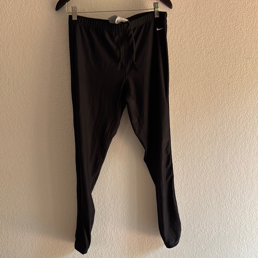 Nike Black Leggings for Versatile Comfort